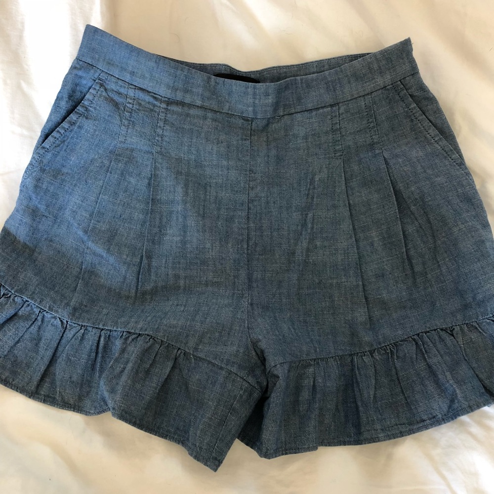 J. Crew 00 shorts. Never been worn.